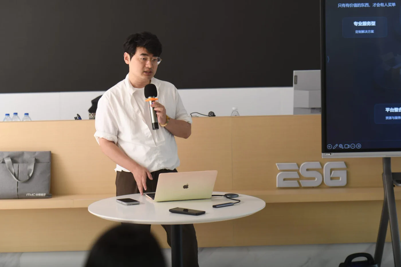 朱翌在 Demo Day 分享